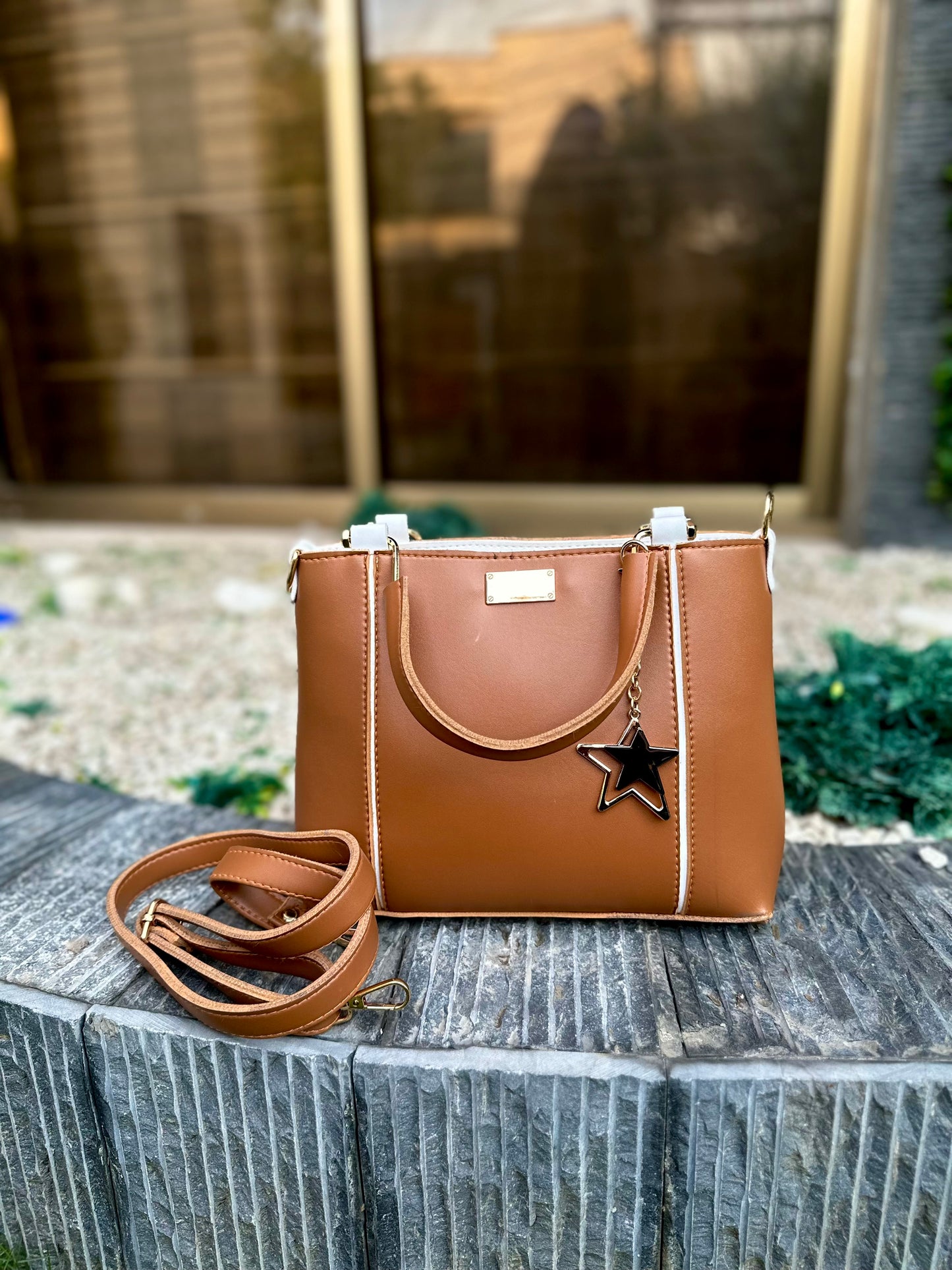 Seven star carry Brown
