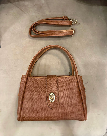 The Heritage Luxe Collection –
Chestnut Royale.