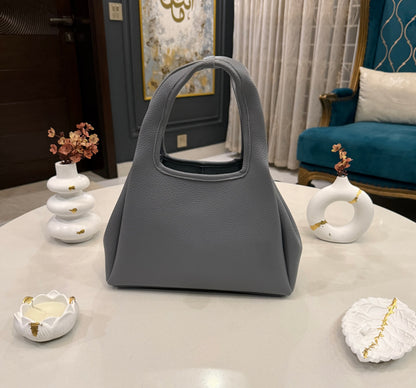 The Heritage Lux Collection - Ash Grey Essence.