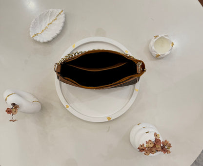 Signature Classic Luxe Collection – Tan Brown Crossbody