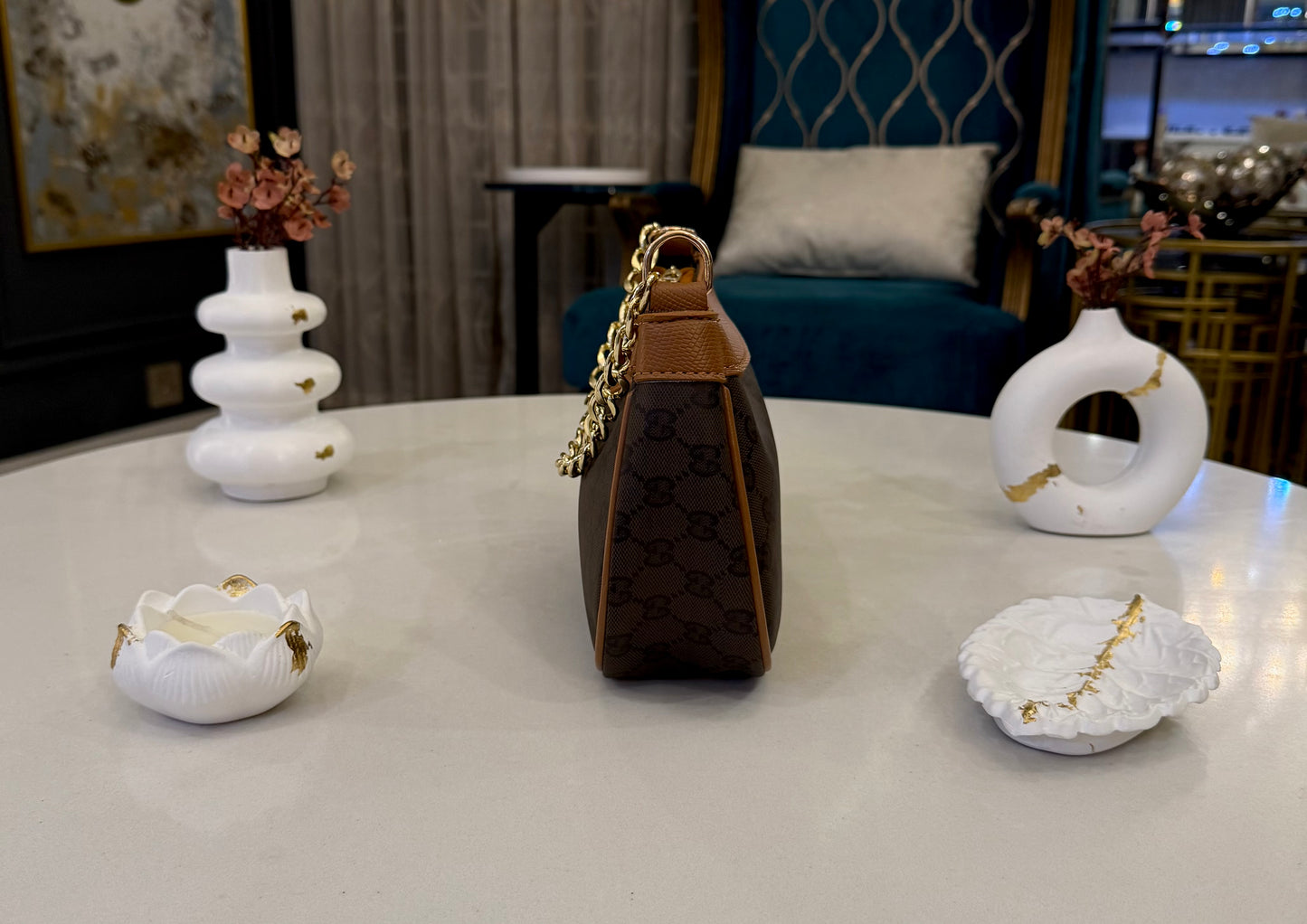 Signature Classic Luxe Collection – Tan Brown Crossbody