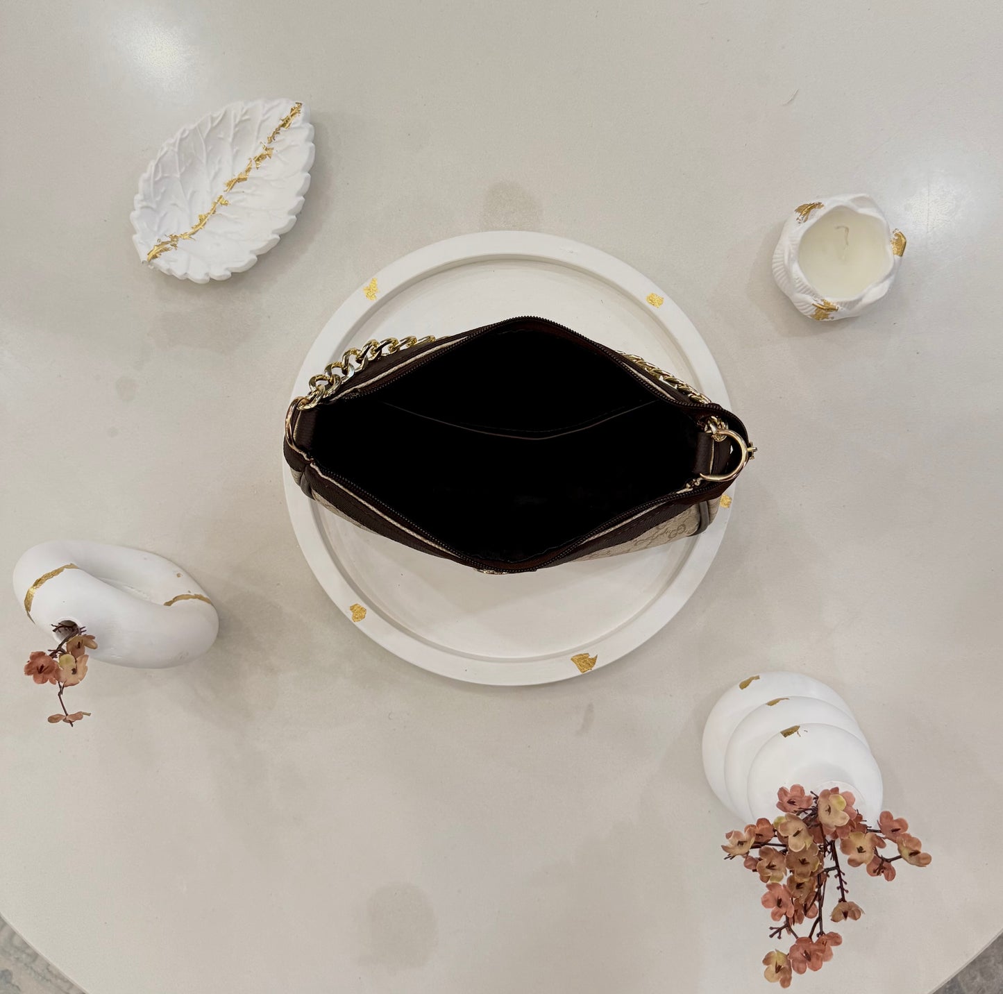 Signature Classic Luxe Collection – Vintage Beige Crossbody.