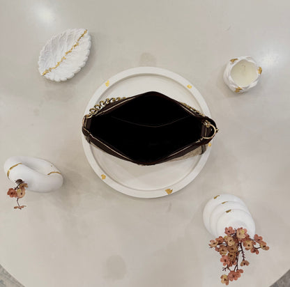 Signature Classic Luxe Collection – Vintage Beige Crossbody.