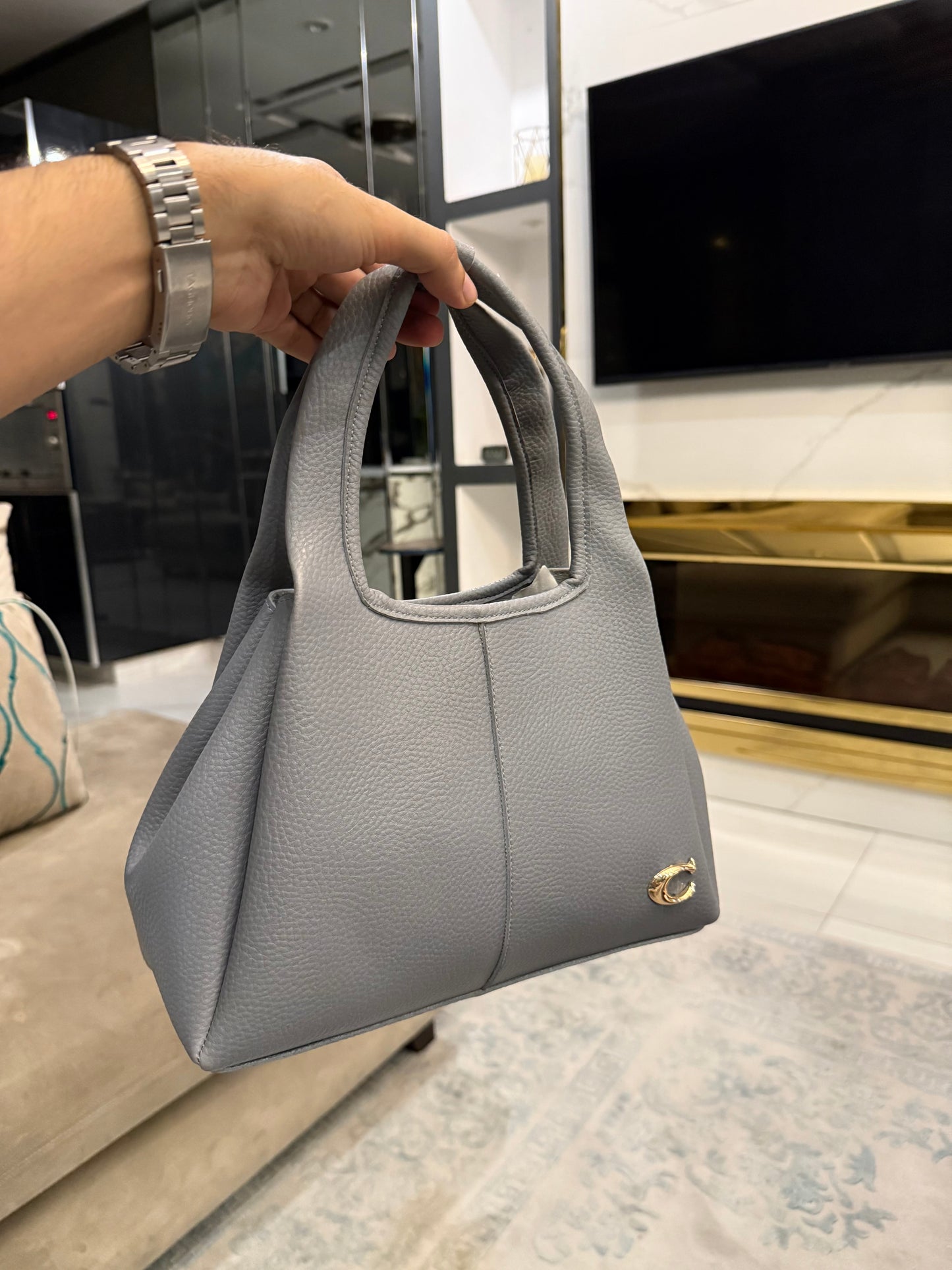 The Heritage Lux Collection - Ash Grey Essence.