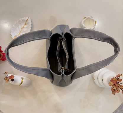 The Heritage Lux Collection - Ash Grey Essence.