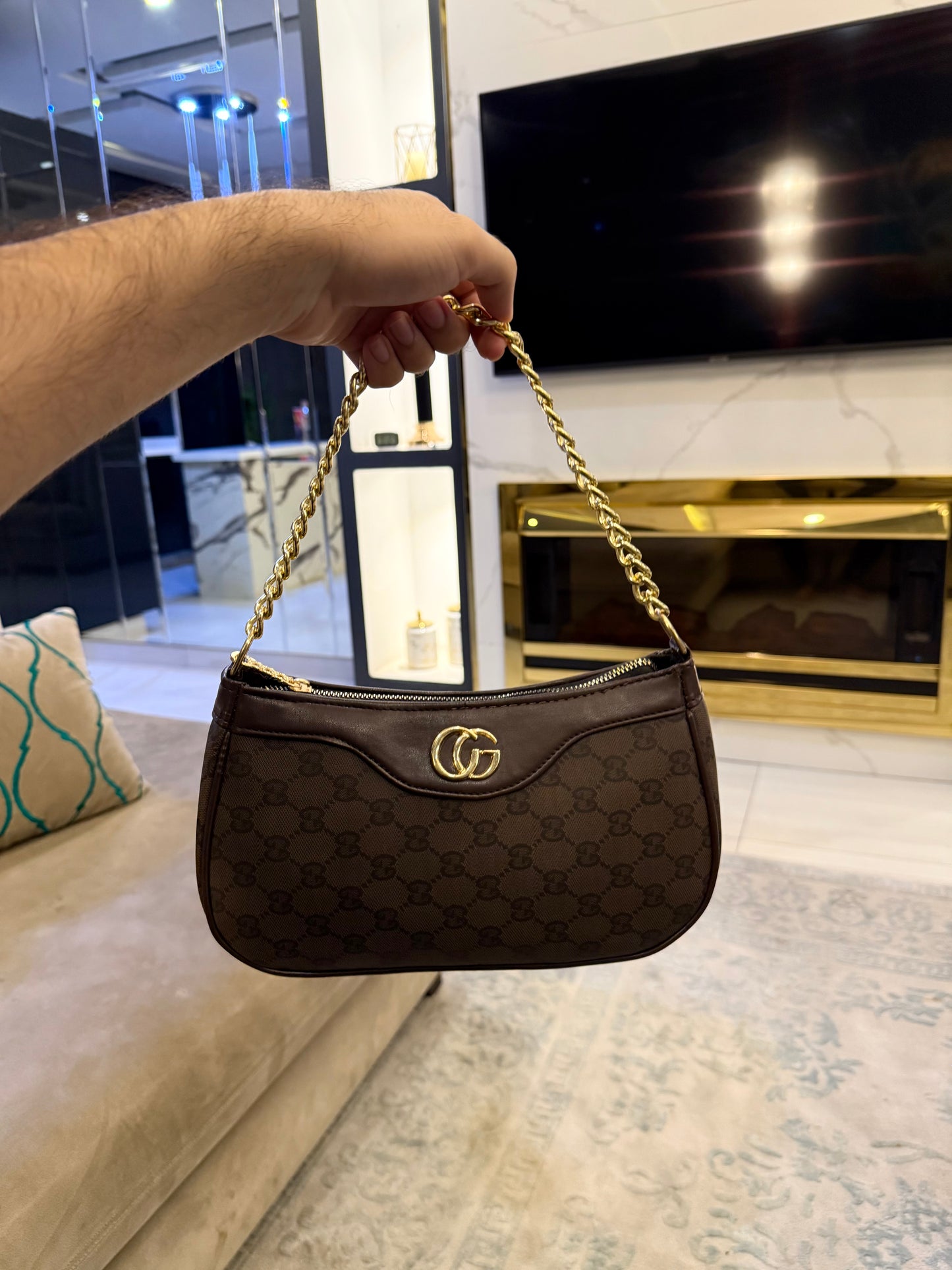 Signature Classic Luxe Collection – Classic Brown Crossbody